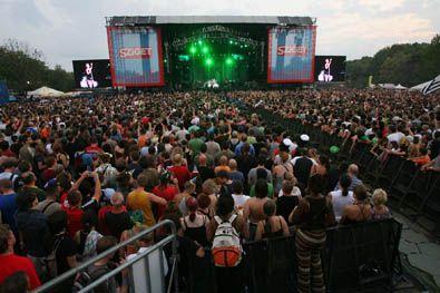 Jak se hraje na největším evropském festivalu? - backstage z maďarského festivalu Sziget