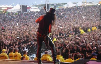 pódiové sestavy slavných kytaristů - Slash