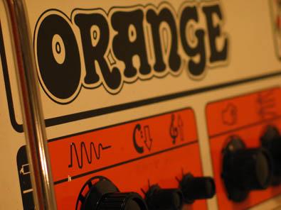 Galerie slavných aparátů - Orange OR120, Matchless DC30