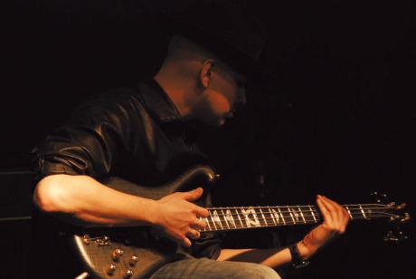 Stuart Zender - Groove je základ - bass profil
