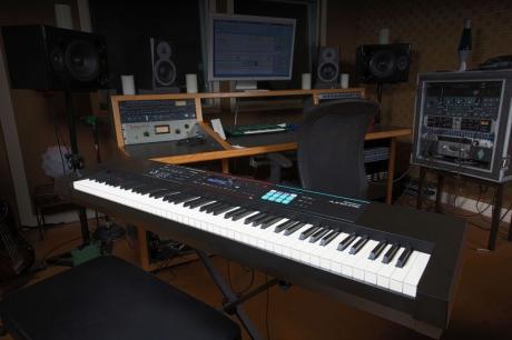 Roland Juno DS-88 - syntezátor s plným klavírním rozsahem klaviatury