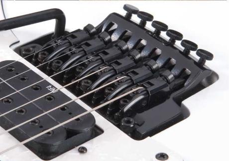 Seřízeno, naladěno a nastaveno? - Floyd Rose